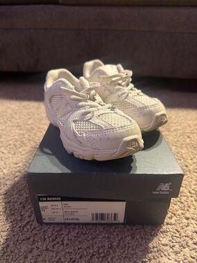 New Balance 530 Bungee (Kids Sz 10)